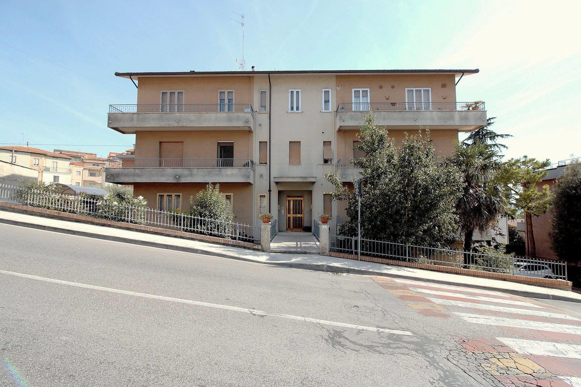 Appartamento Montessori Castelfidardo Exterior foto